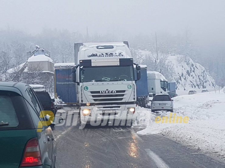 Забрана за камиони на патот Маврово – Дебар