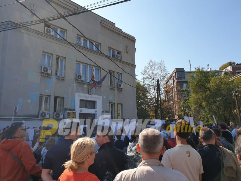 СКРМ: Поединци од Министерството за култура се закануваат со кривични пријави на директори од институции ако покачат плата