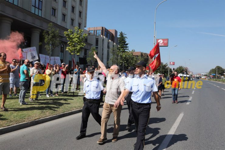 Е па, ако не, ај Катица да ја вратиме