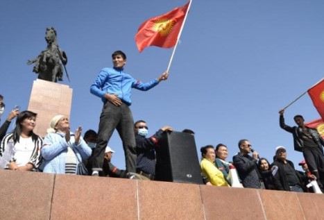 Престрелка меѓу војници на киргистанско-таџикистанската граница, прогласена воена состојба