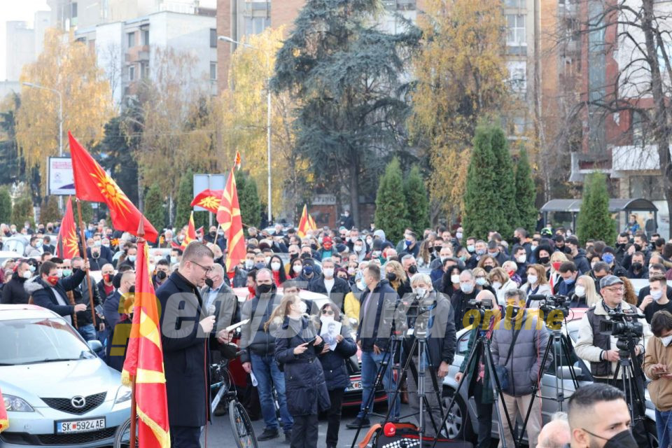 Николоски до граѓаните: Приклучете се на народниот протест на 18 јуни, за предвремени парламентарни избори и излез од кризите