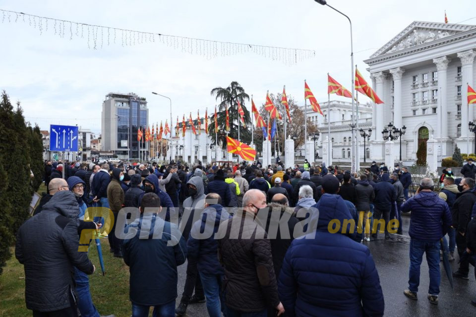 ССМ: Ако не излезат работниците, граѓаните и синдикатите на протест за зголемување на платите, утре може да биде доцна