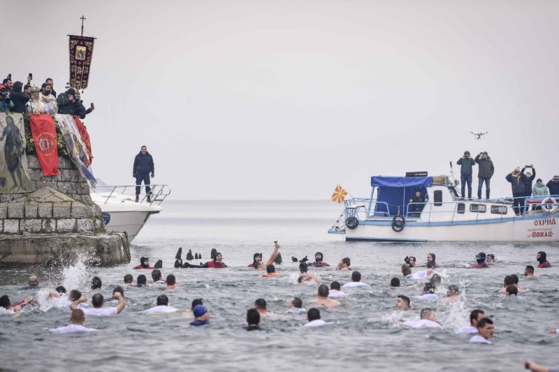 Охрид подготвен за празникот Водици