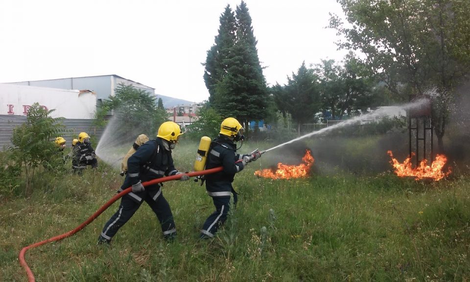 Привремено не функционира бројот 193 за тетовската пожарна, да се користи бројот 112