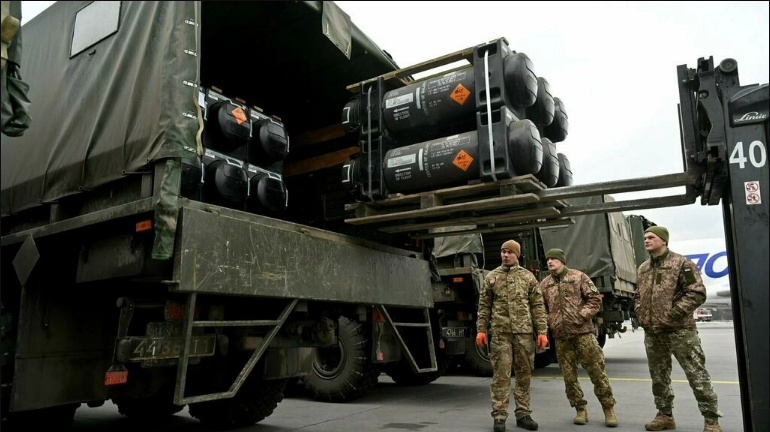 „Политико“: Европската Унија не може да се договори од каде да купи муниција за Украина