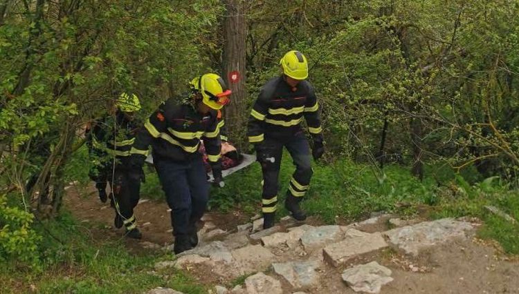 Изгаснат е пожарот во планинарскиот дом на Водно