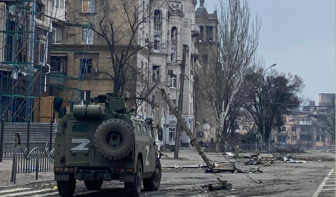 Зеленски: Ситуацијата во Мариупол е многу тешка, градот може да се спаси со борба или со дипломатија