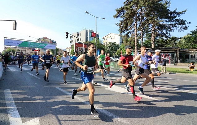 Улична трка низ улиците на Скопје