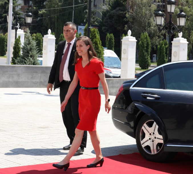 Која е финската премиерка која ни дојде на гости: Социјалдемократка, има две мајки