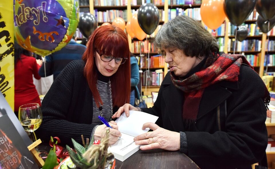 Книжевна вечер со Ана Бунтеска во Куманово