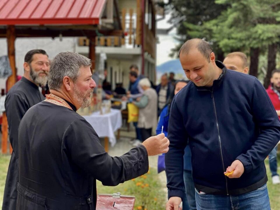 За многу години Мала Богородицa – Мисајловски го честита денешниот празник