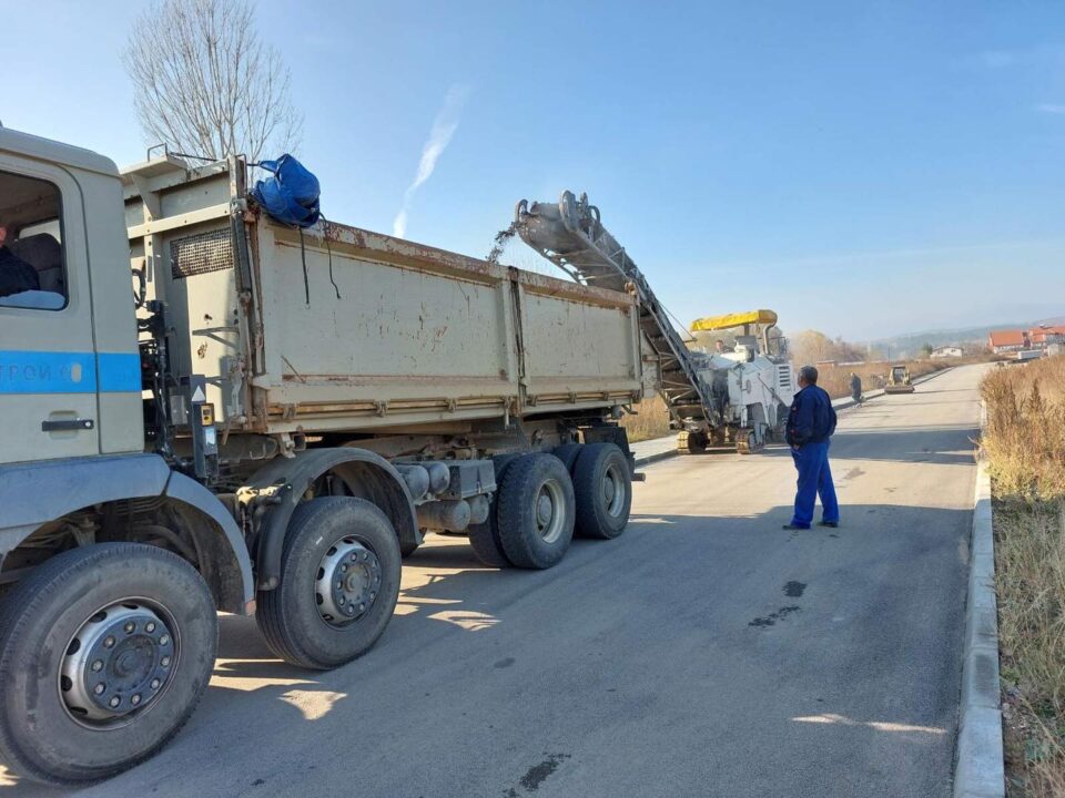 Се санираат штетите, најдоцна до понеделник патот до Делчево ќе биде пуштен во употреба