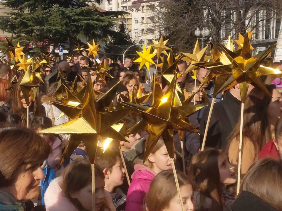 Сообраќајниците околу Соборниот храм затворени од 10.30 часот поради празнување на Бадник