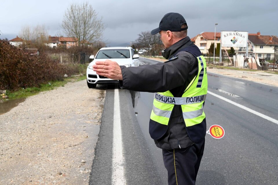 Казни за 131 возачи во Скопје