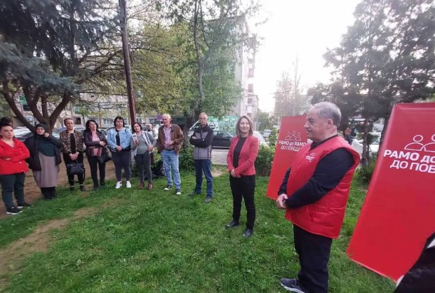 СДСМ со елечињата денеска се прошетаа до Петровец, Чаир, Чучер Сандево и Карпош