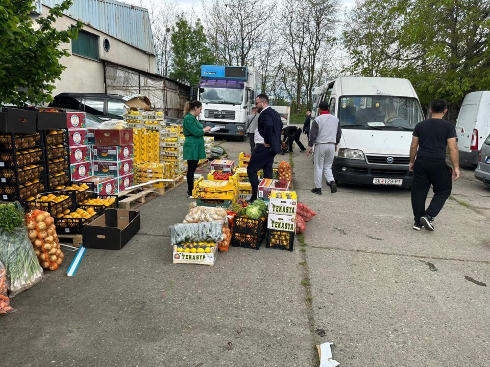 Запленета роба на Кванташки пазар донирана во неколку институции