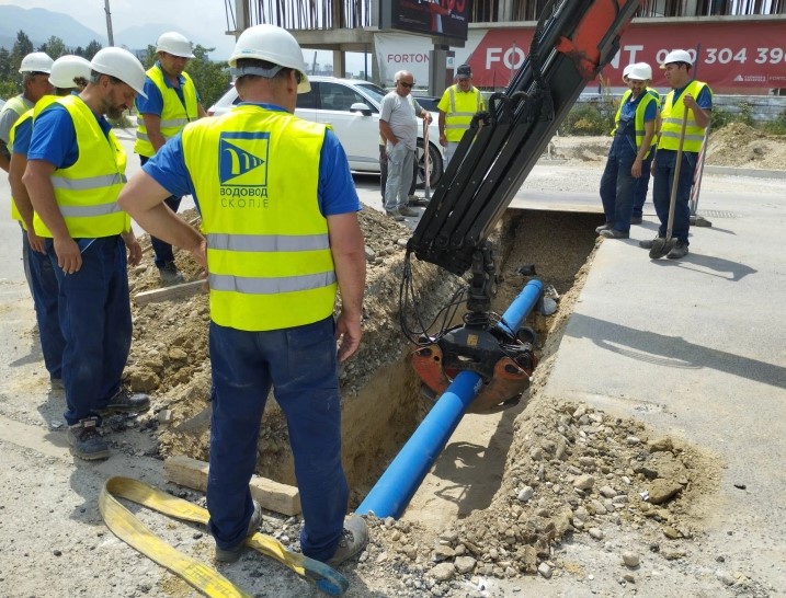 Нова водоводна мрежа на булeвар „8 Септември“