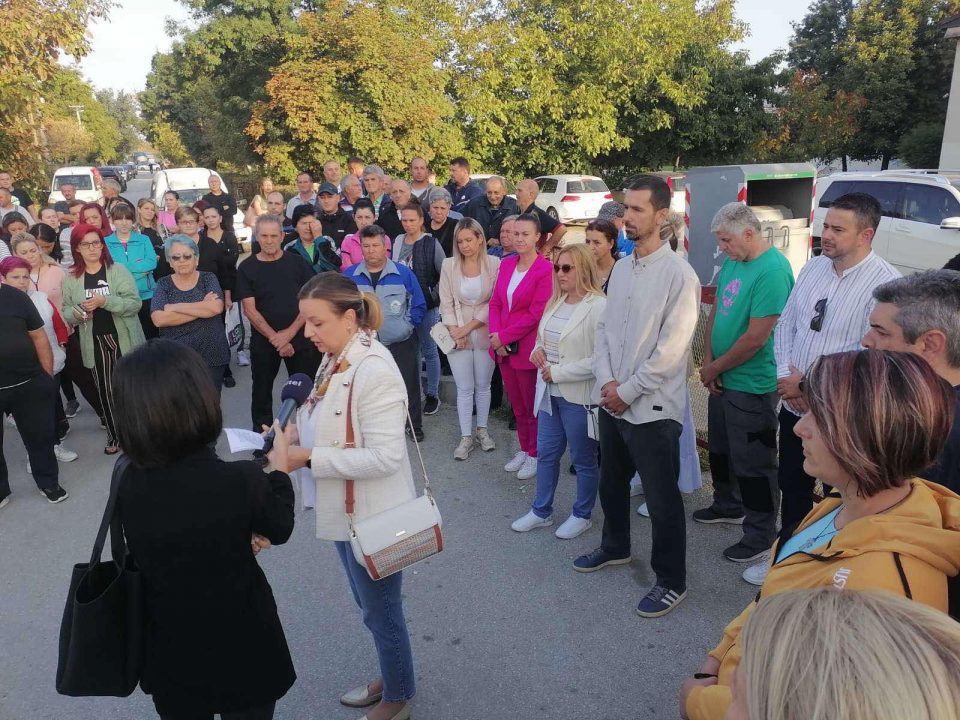 Шаќири утре ќе има средба со родителите на ученици во ООУ „Његош“ кои ја бојкотираат наставата