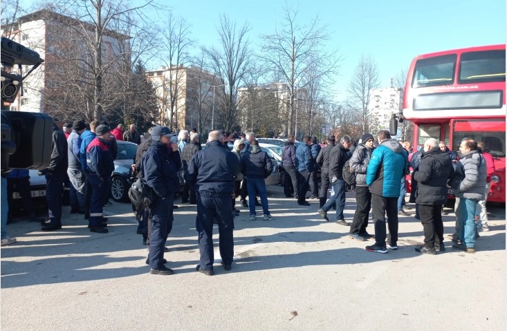 ВО ЖИВО: Изјава на претседателот на Синдикатот на вработените во ЈСП Скопје