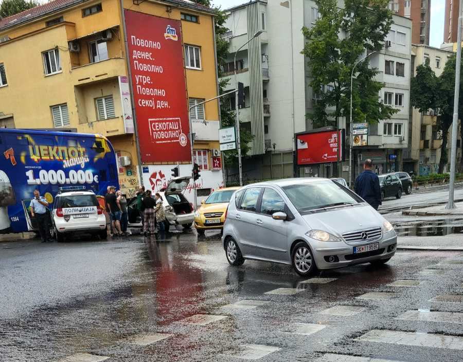 Сообраќајна несреќа во Центар