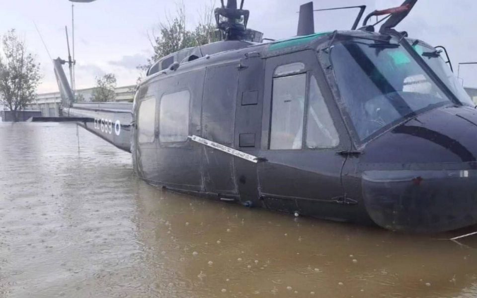 Поплавите во Грција предизвикале огромна загуба на воени хеликоптери