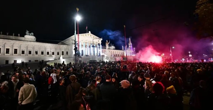 Протести во Виена против можната екстремно десничарска влада